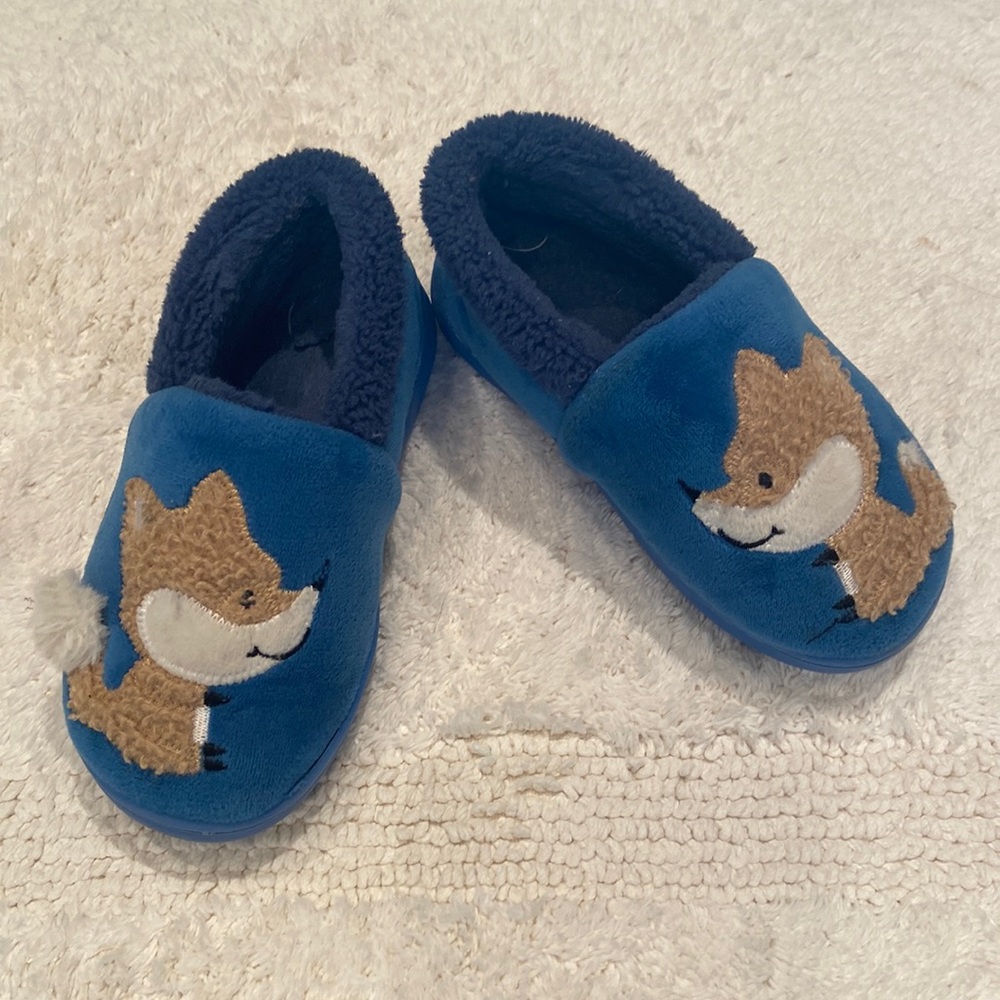 Mario European Toddler Plush Slippers